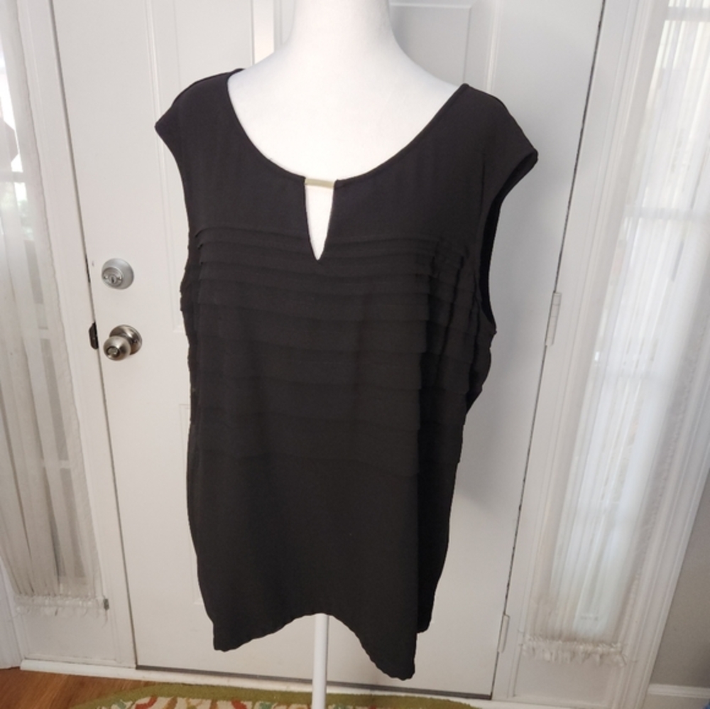 Calvin Klein Black Front Ruffle Front‎  Size Plus 1X